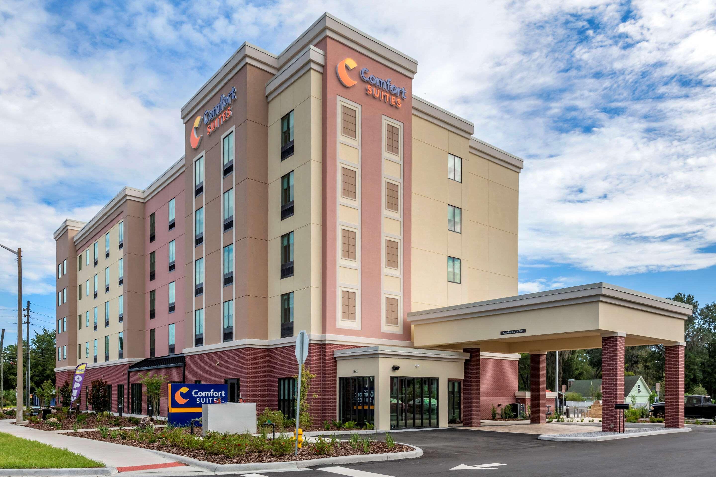 Comfort Suites Gainesville Near University מראה חיצוני תמונה