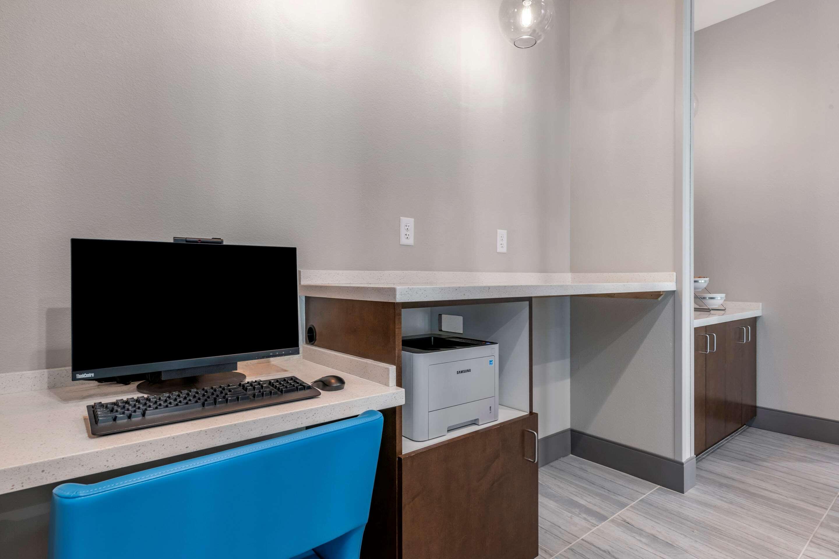 Comfort Suites Gainesville Near University מראה חיצוני תמונה